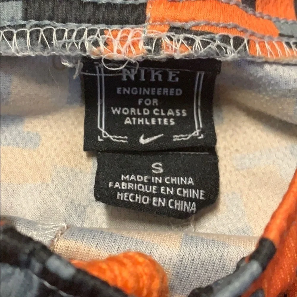 𝅺NIKE Small Athletic Shorts